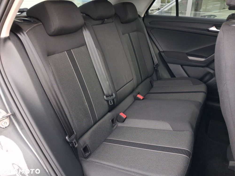 Volkswagen T-Roc 1.5 TSI Life - 27