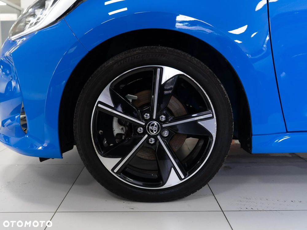 Toyota Yaris - 4