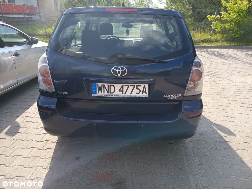 Toyota Corolla Verso - 6