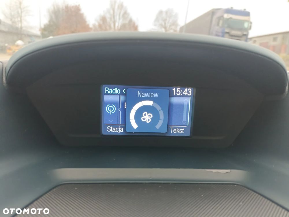 Ford C-MAX 1.6 Ti-VCT Champions Edition - 17