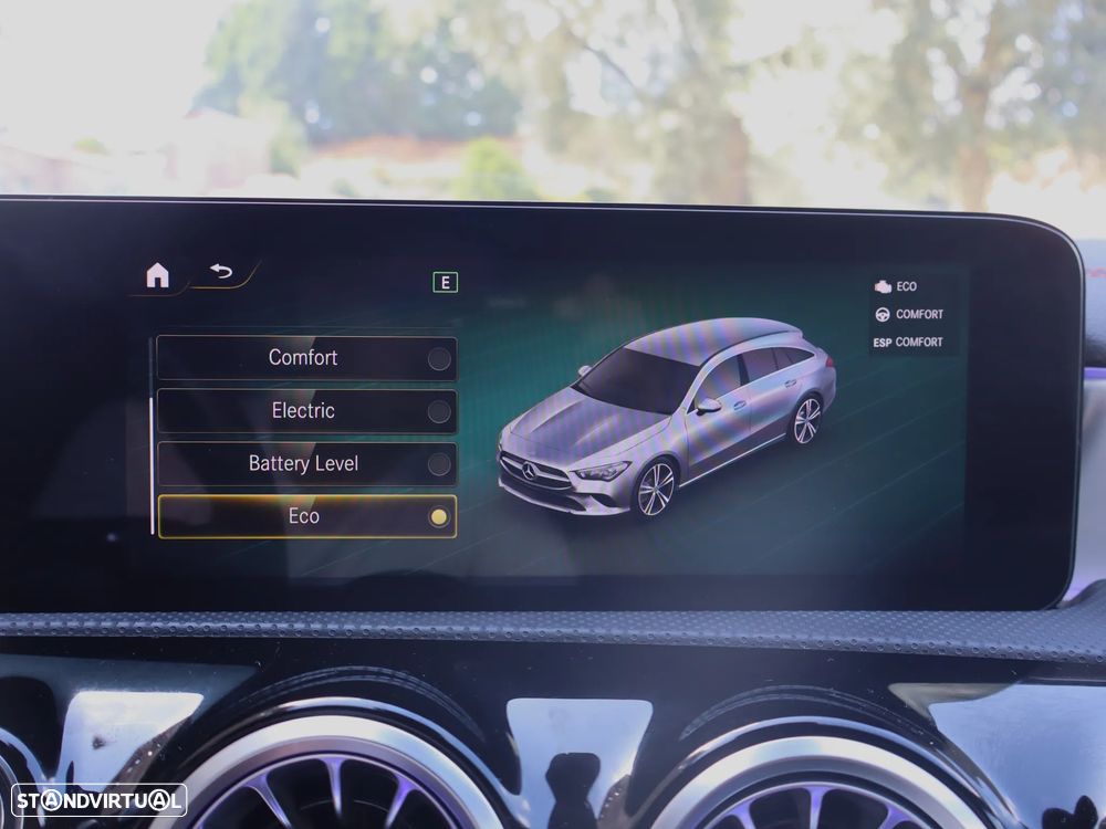 Mercedes-Benz CLA 250 e 8G-DCT AMG Line - 34