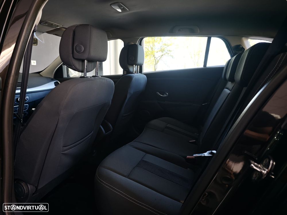 Renault Mégane Sport Tourer 1.5 dCi Dynamique S - 25