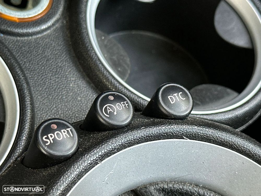 MINI 3 Portas Cooper D - 13