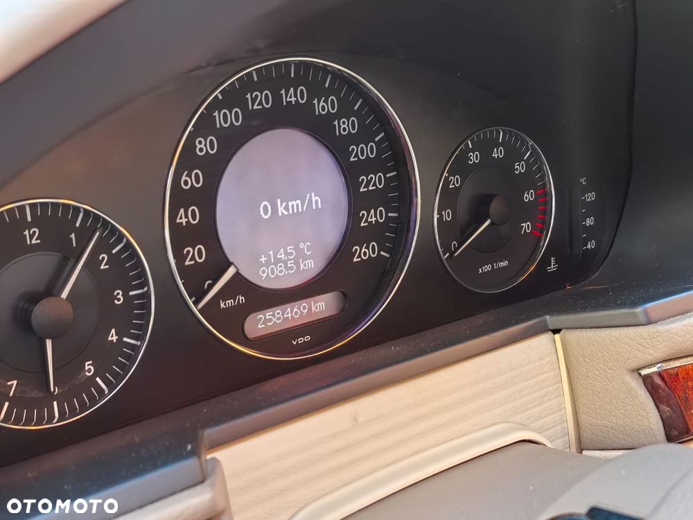 Mercedes-Benz Klasa E 200 Kompressor Elegance - 7