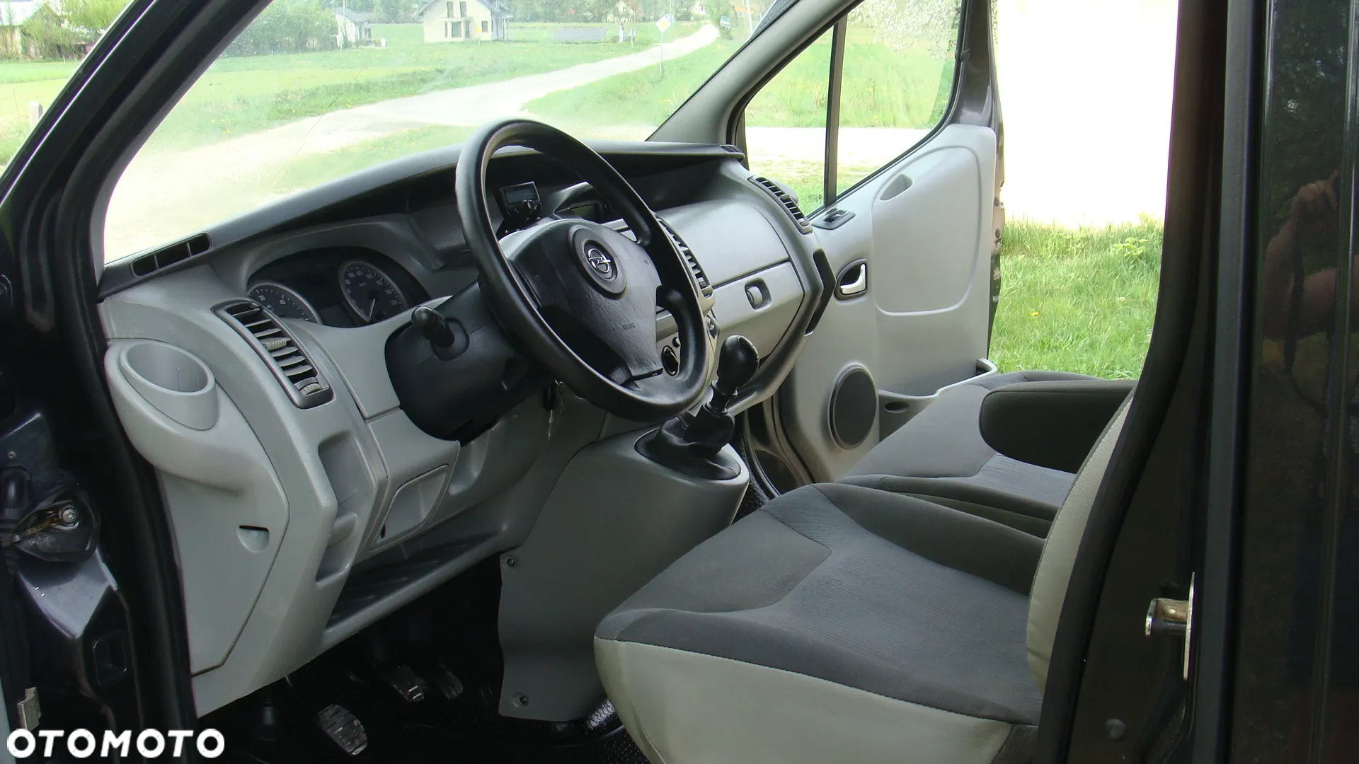 Opel VIVARO 2.5 150KM * LONG * KLIMA * ZADBANY ! POLECAM ! - 11