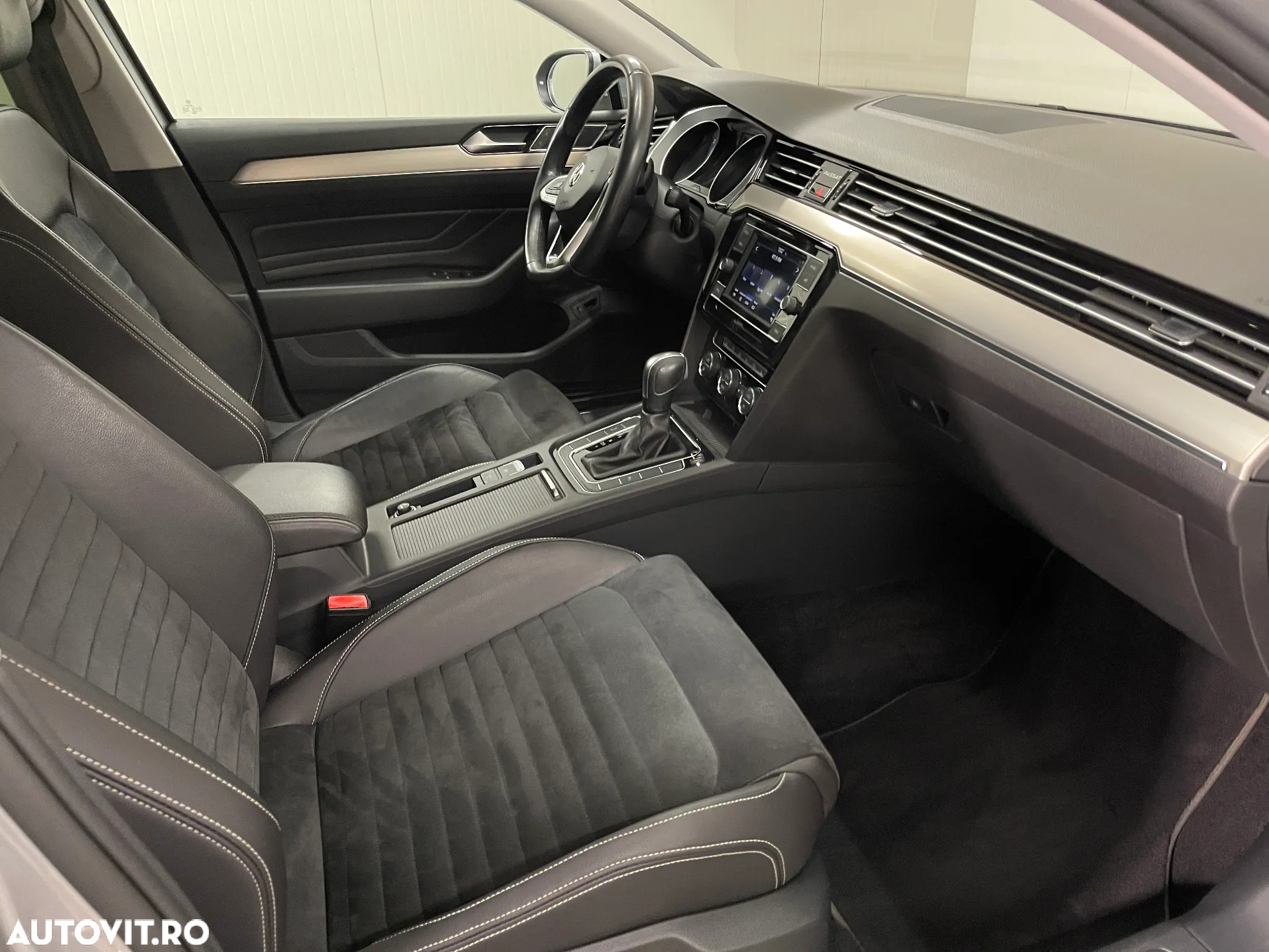Volkswagen Passat 2.0 TDI DSG Highline - 10