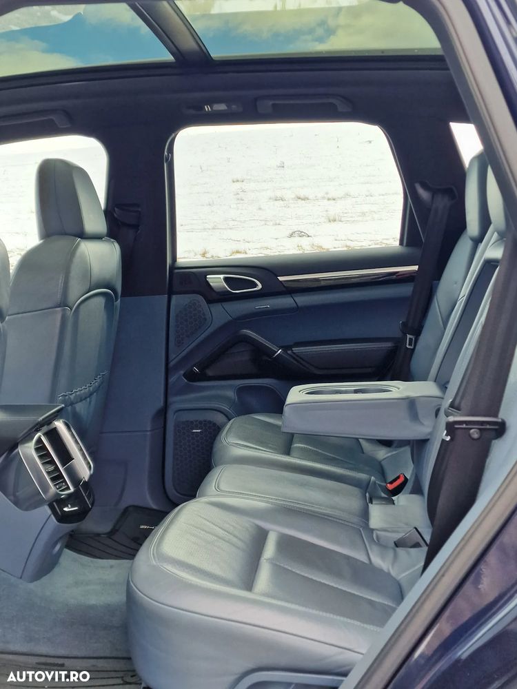 Porsche Cayenne 3.0TD TipTronic - 9