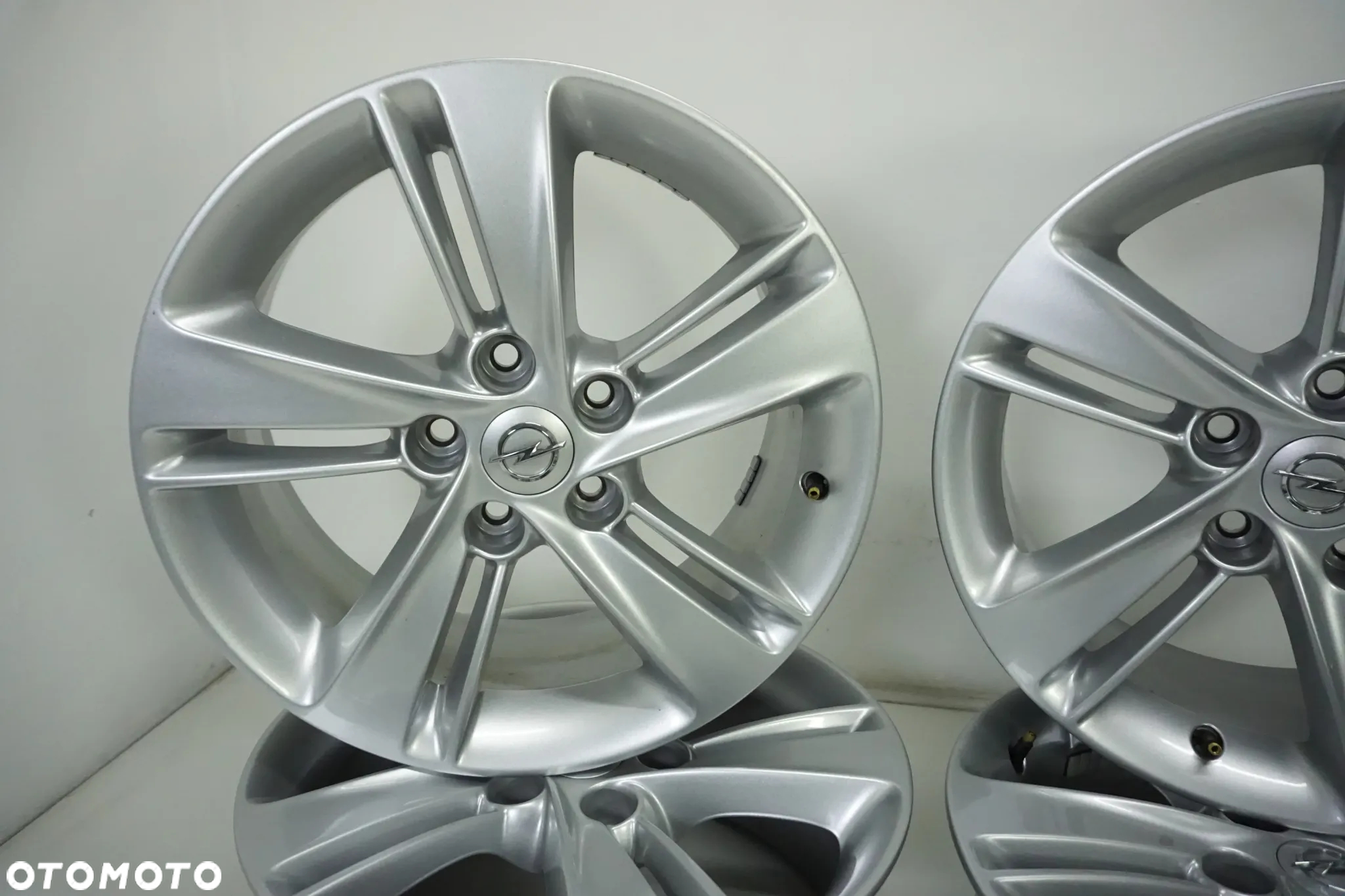 FELGI ALUMINIOWE 17 OPEL ASTRA J INSIGNIA B ZAFIRA ANTARA CHEVROLET ORLANDO CRUZE CAPTIVA VOLT  5X115 CZUJNIKI - 2
