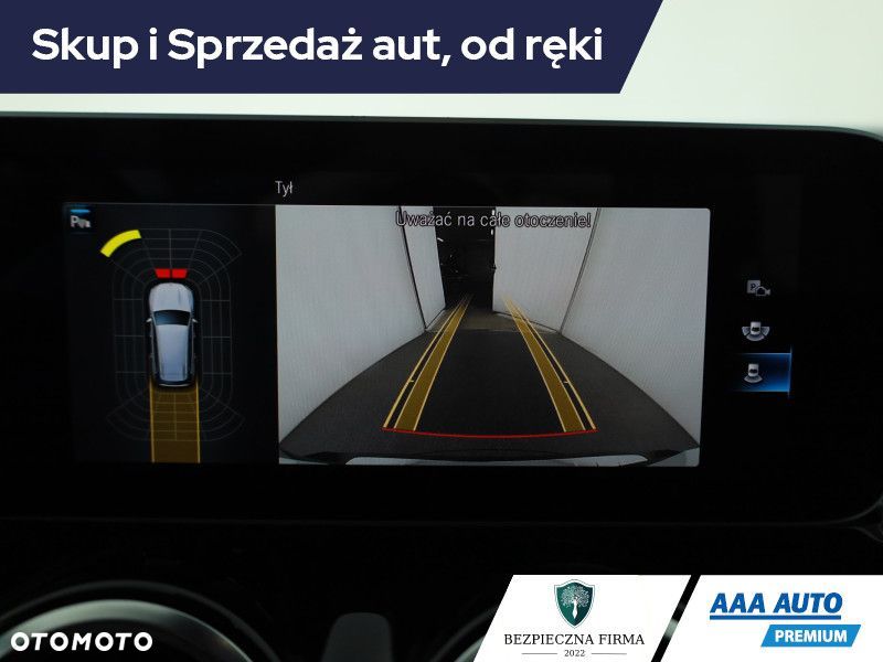 Mercedes-Benz GLB - 16