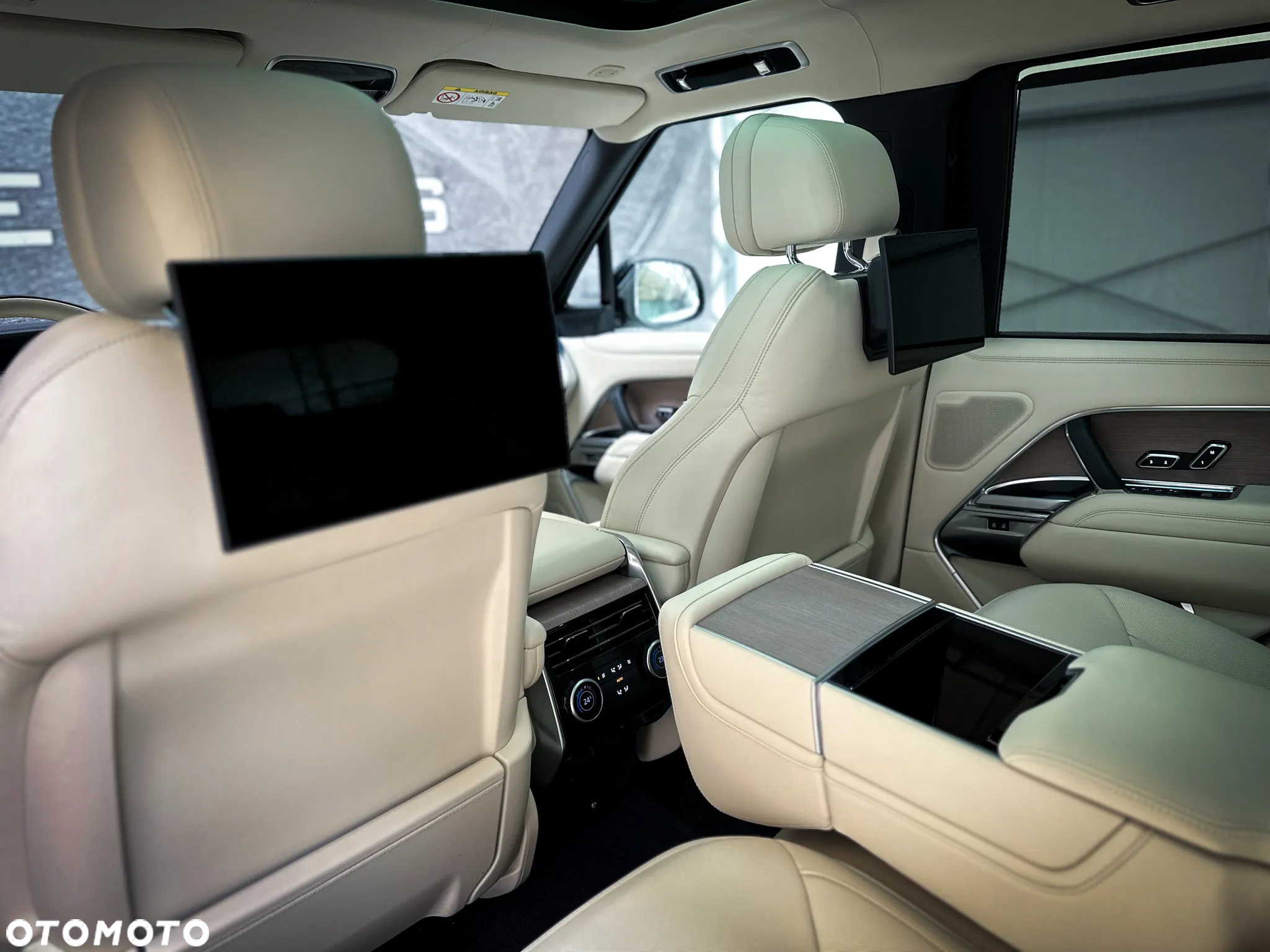 Land Rover Range Rover 4.4 V8 P535 First Edition - 29