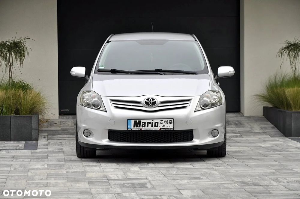 Toyota Auris - 2