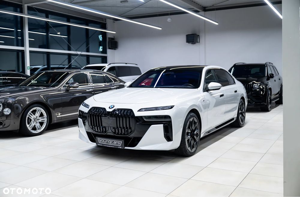 BMW Seria 7 740d xDrive sport - 3