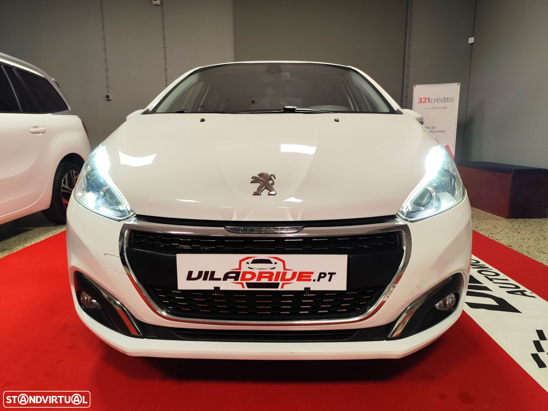 Peugeot 208 1.5 BlueHDi Signature - 6
