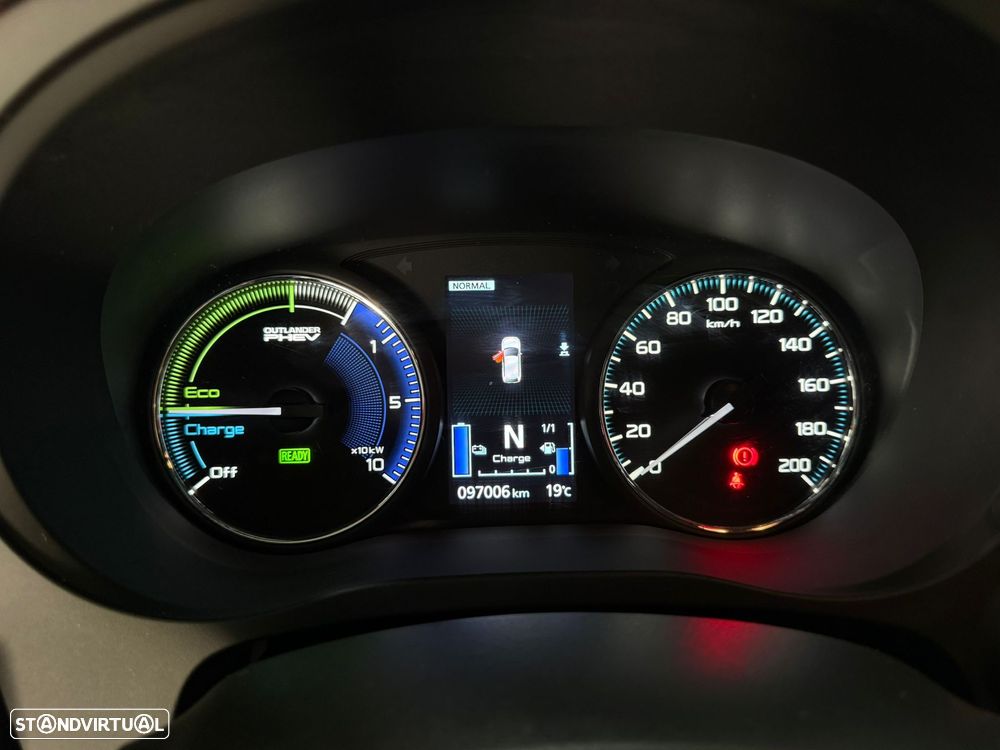 Mitsubishi Outlander 2.4 PHEV Instyle - 10
