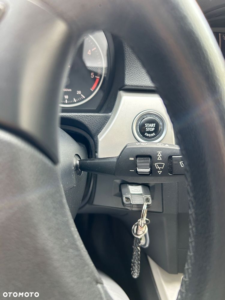 BMW Seria 3 318d - 12