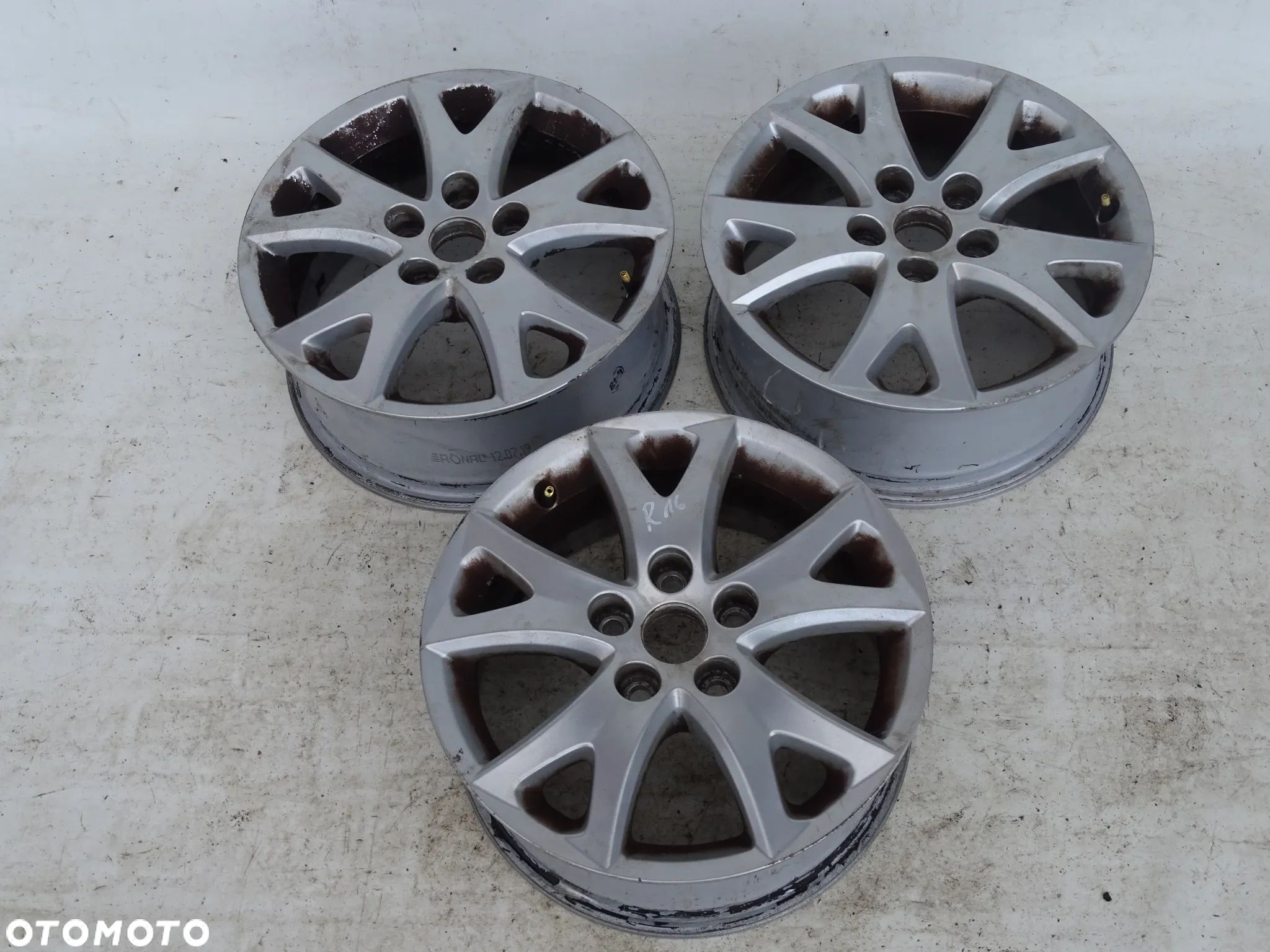 FELGA ALUMINIOWA R16 16 CALI 42611-YY260 TOYOTA AURIS I E15 F-VAT - 1