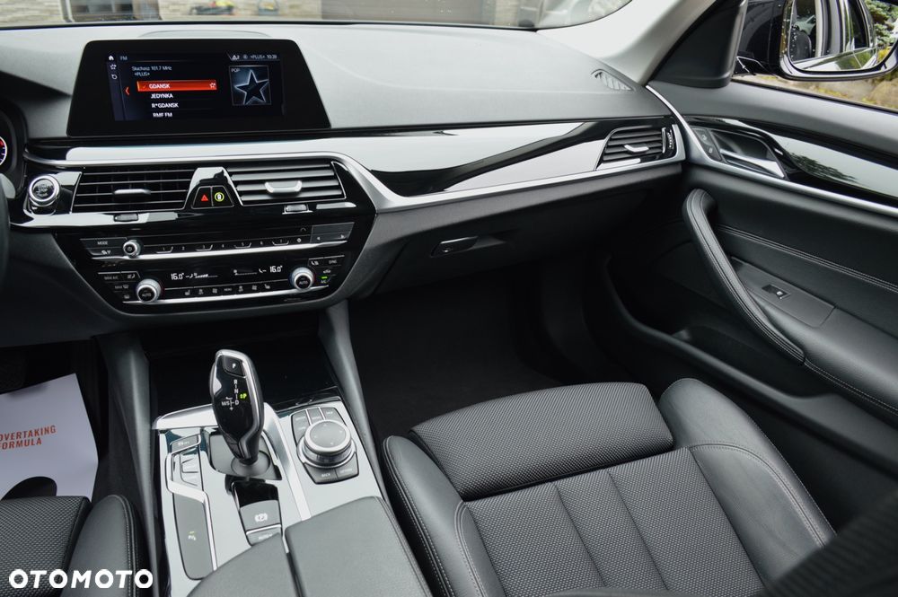 BMW Seria 5 520d xDrive Sport Line sport - 21