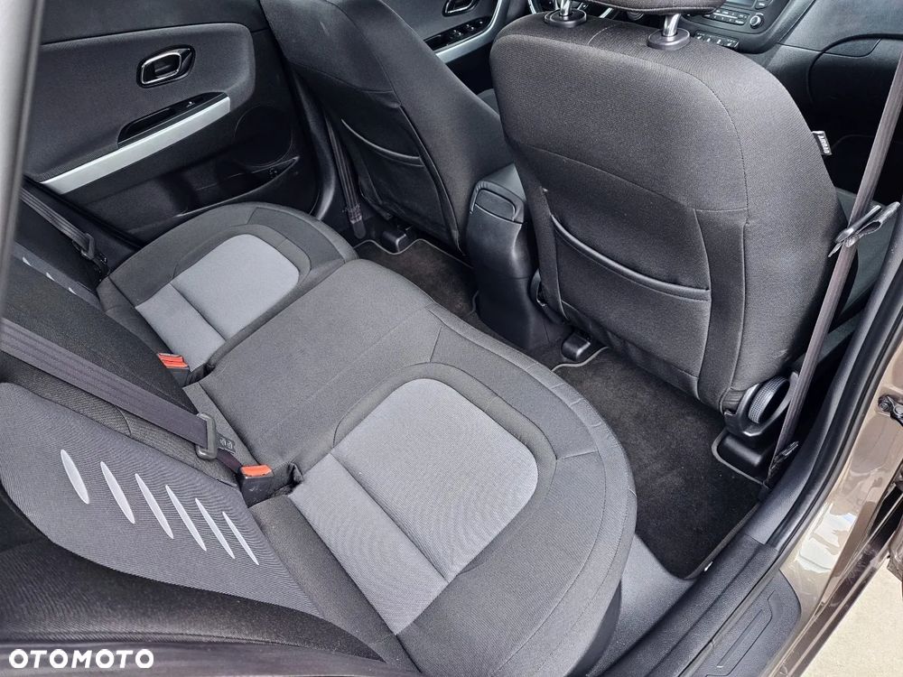 Kia Ceed 1.6 GDI L - 24