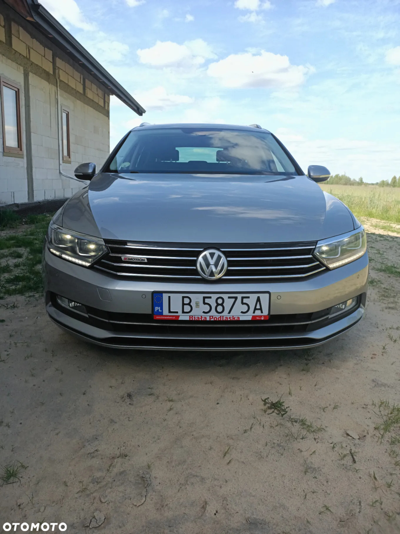 Volkswagen Passat - 8