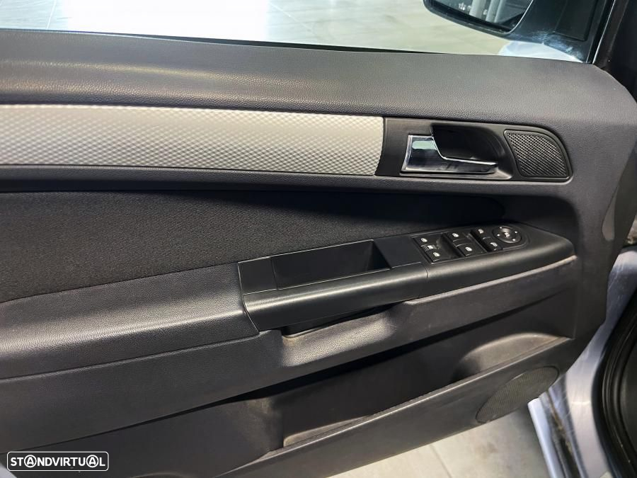 Opel Zafira 1.9 CDTi Cosmo - 13