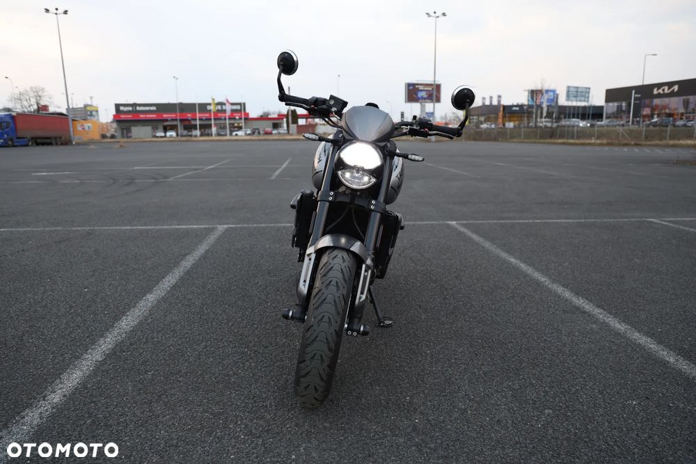 Triumph Trident - 17