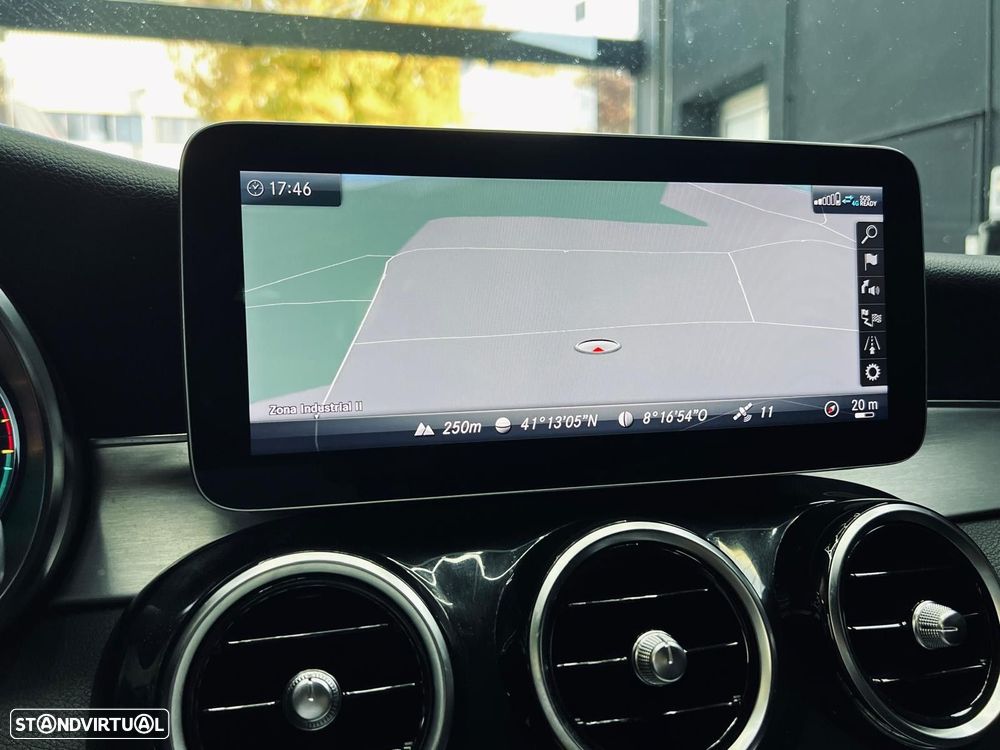 Mercedes-Benz C 300 de AMG Line - 33
