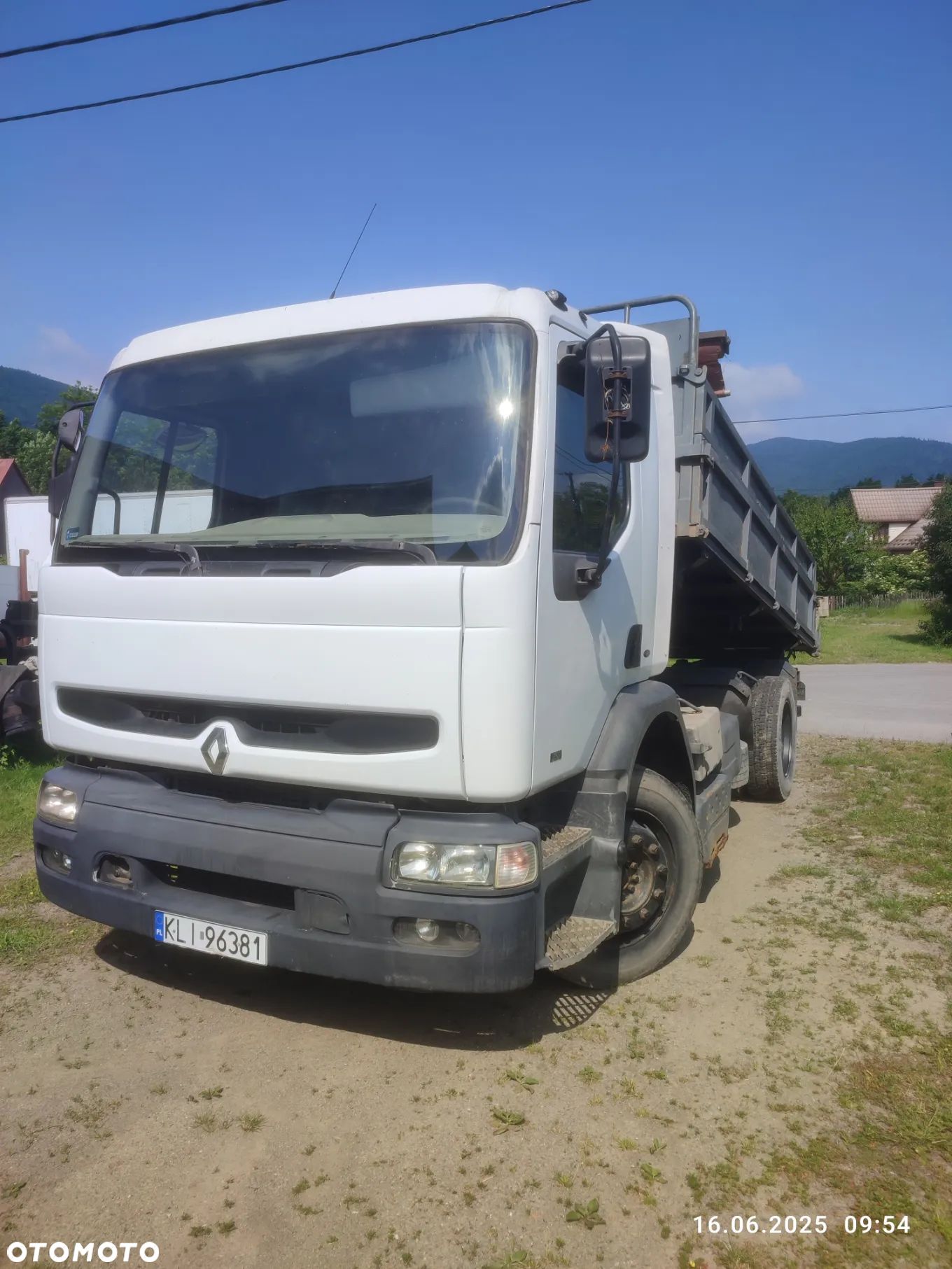 Renault Premium - 1