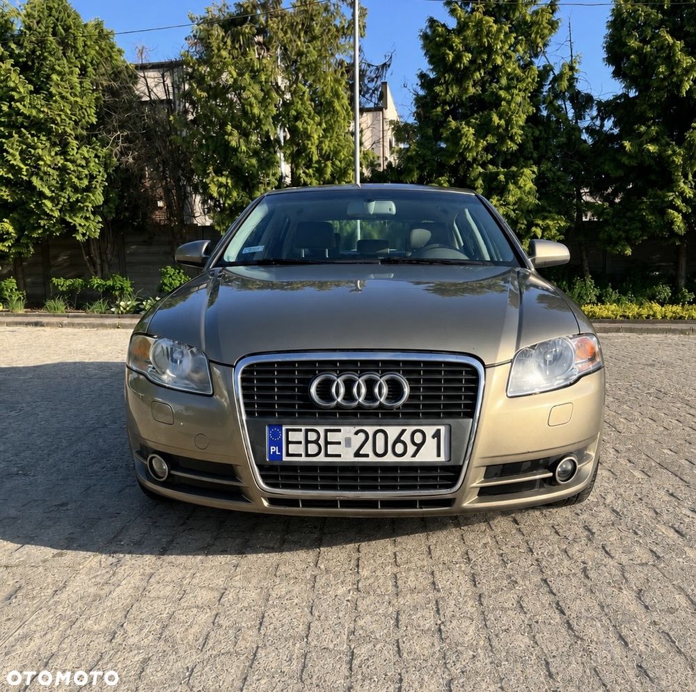 Audi A4 Limousine - 2