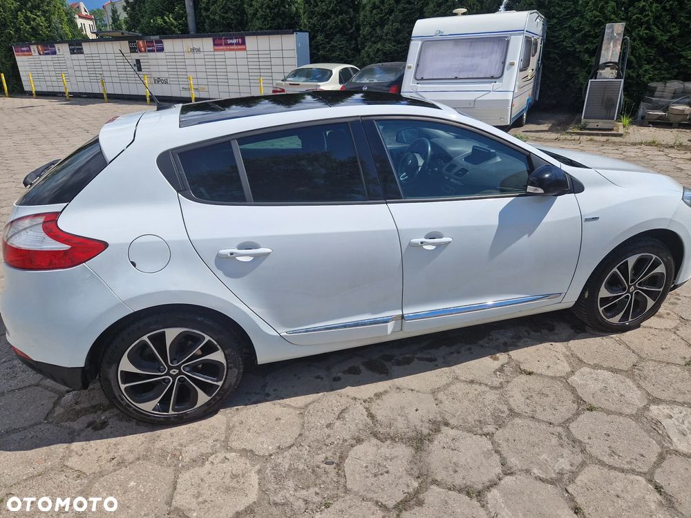 Renault Megane ENERGY TCe 130 BOSE EDITION - 4