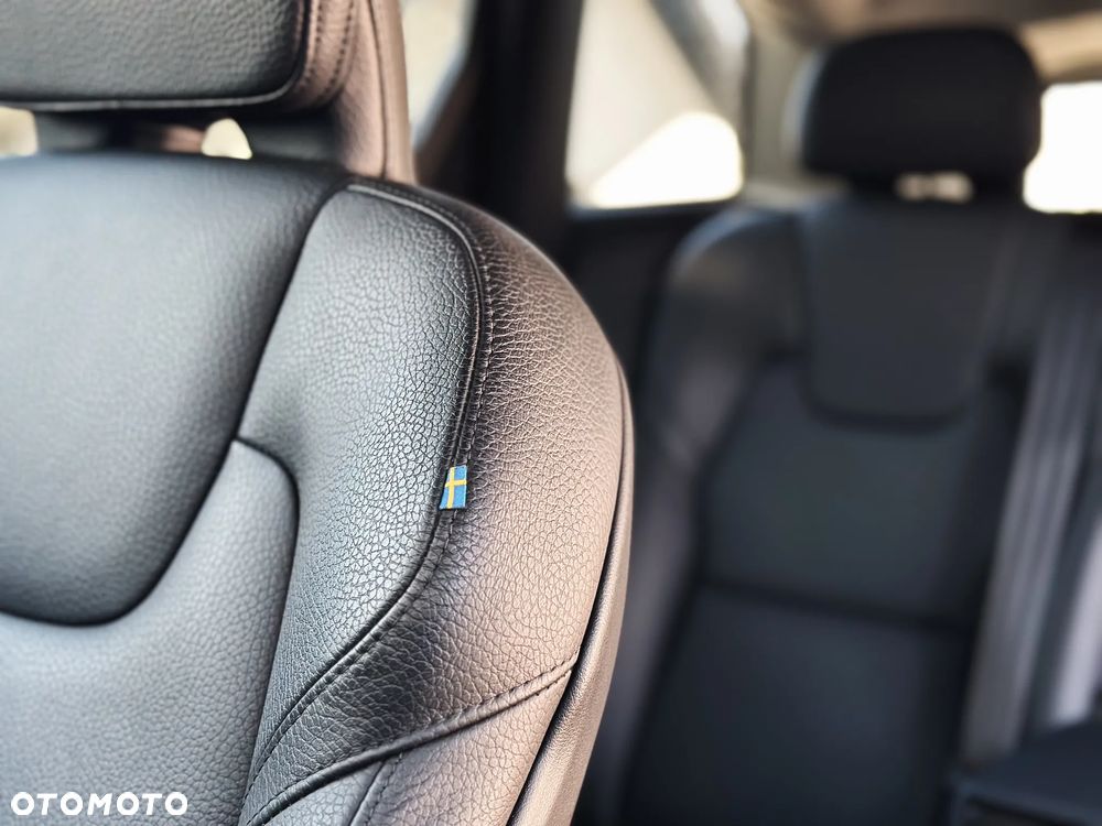 Volvo XC 60 B4 D AWD Core - 13