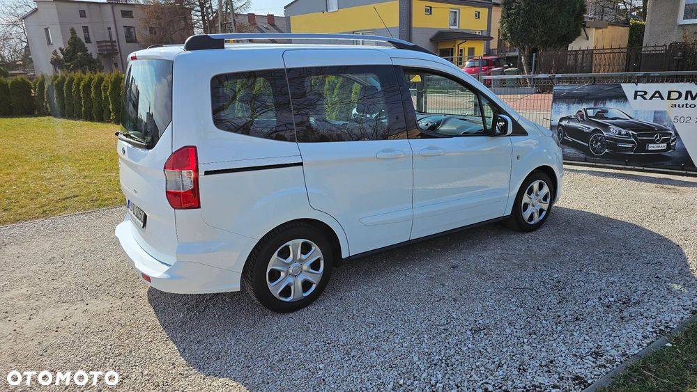 Ford Tourneo Courier 1.5 TDCi S&S Trend - 27
