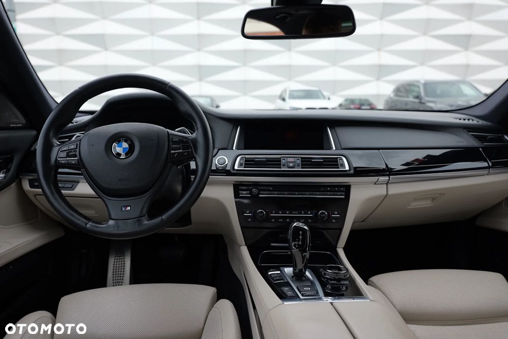 BMW Seria 7 750Ld xDrive Blue Performance Edition Exclusive - 23