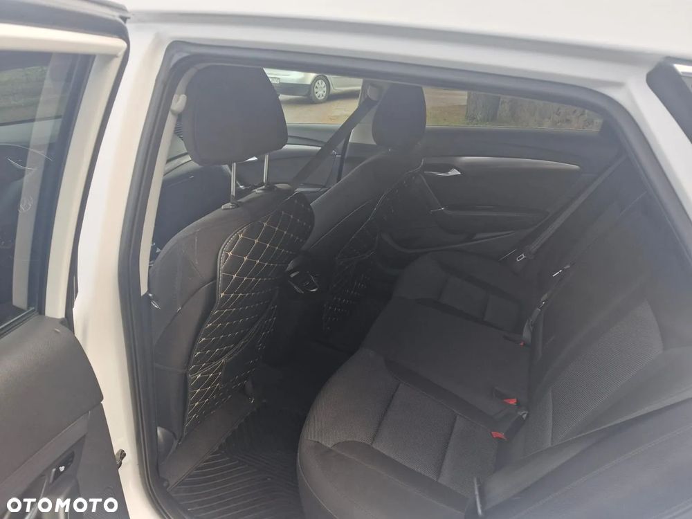 Hyundai i40 1.7 CRDi Comfort - 18