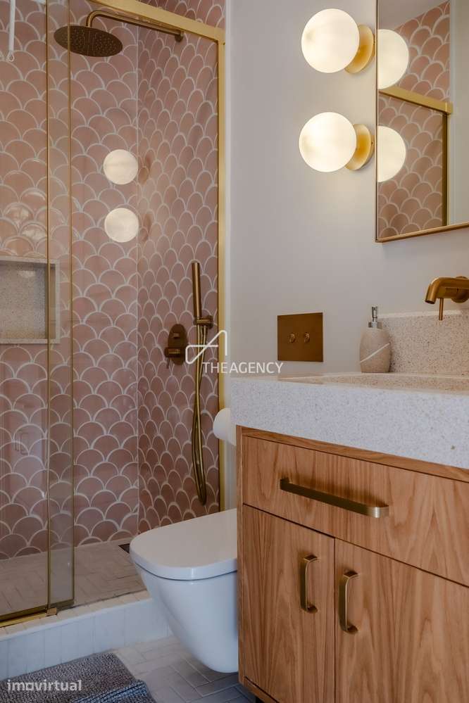 Amplo Apartamento T3+1 Renovado com Luz Natural e Espaço Exterior pert - Grande imagem: 4/60