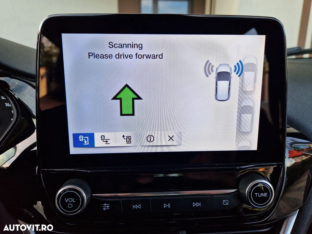 Ford Fiesta 1.0 EcoBoost Titanium - 10