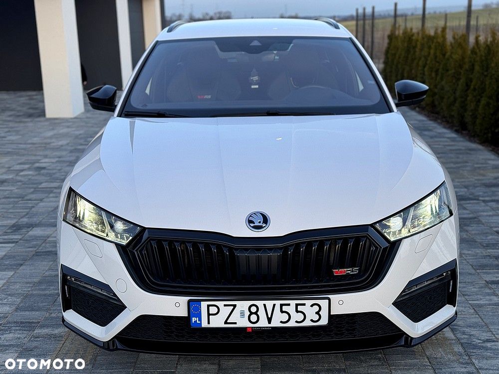 Skoda Octavia 2.0 TDI DSG RS Plus - 5