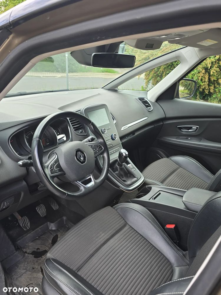 Renault Scenic 1.5 dCi Life - 11