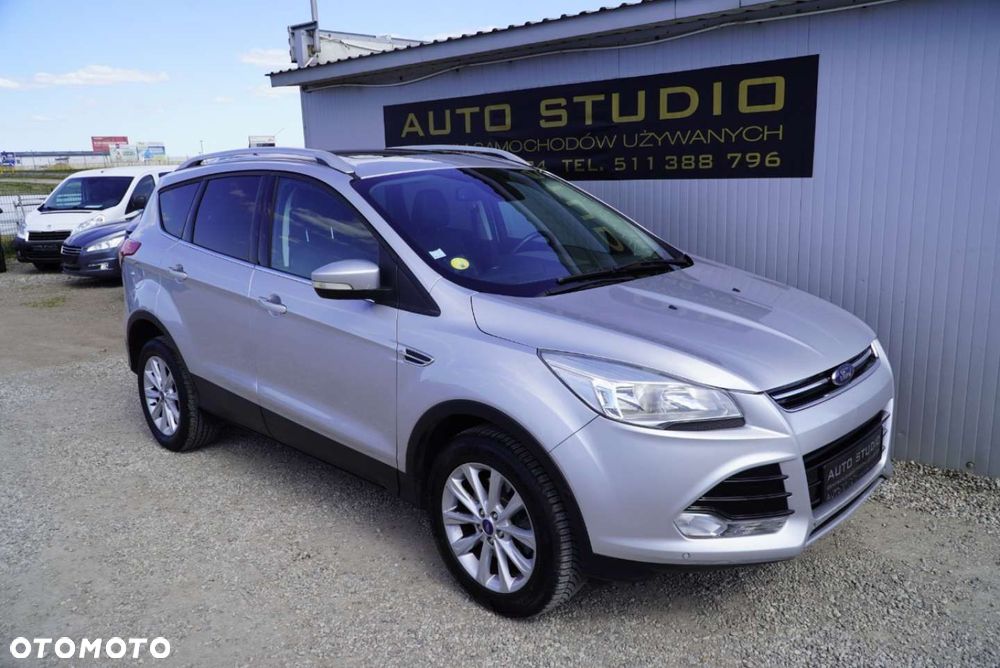 Ford Kuga 2.0 TDCi 2x4 Titanium - 36