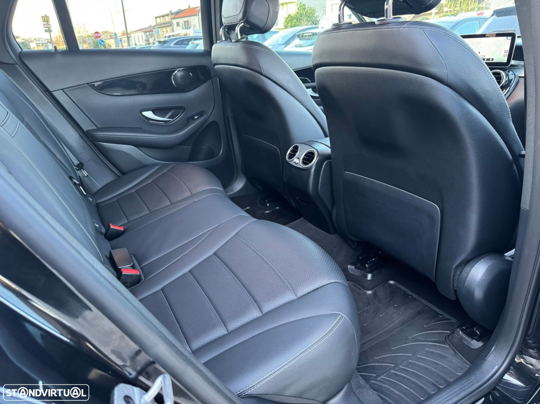 Mercedes-Benz GLC 300 de 4Matic - 15