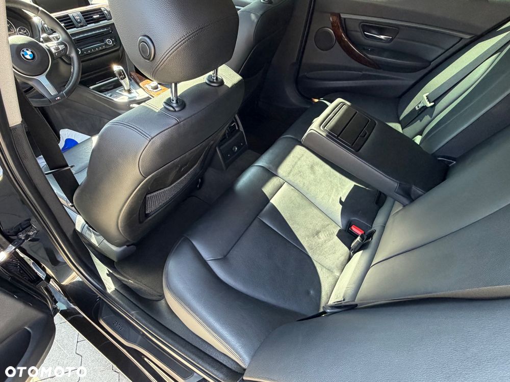 BMW Seria 3 328i xDrive Sport-Aut Sport Line - 14