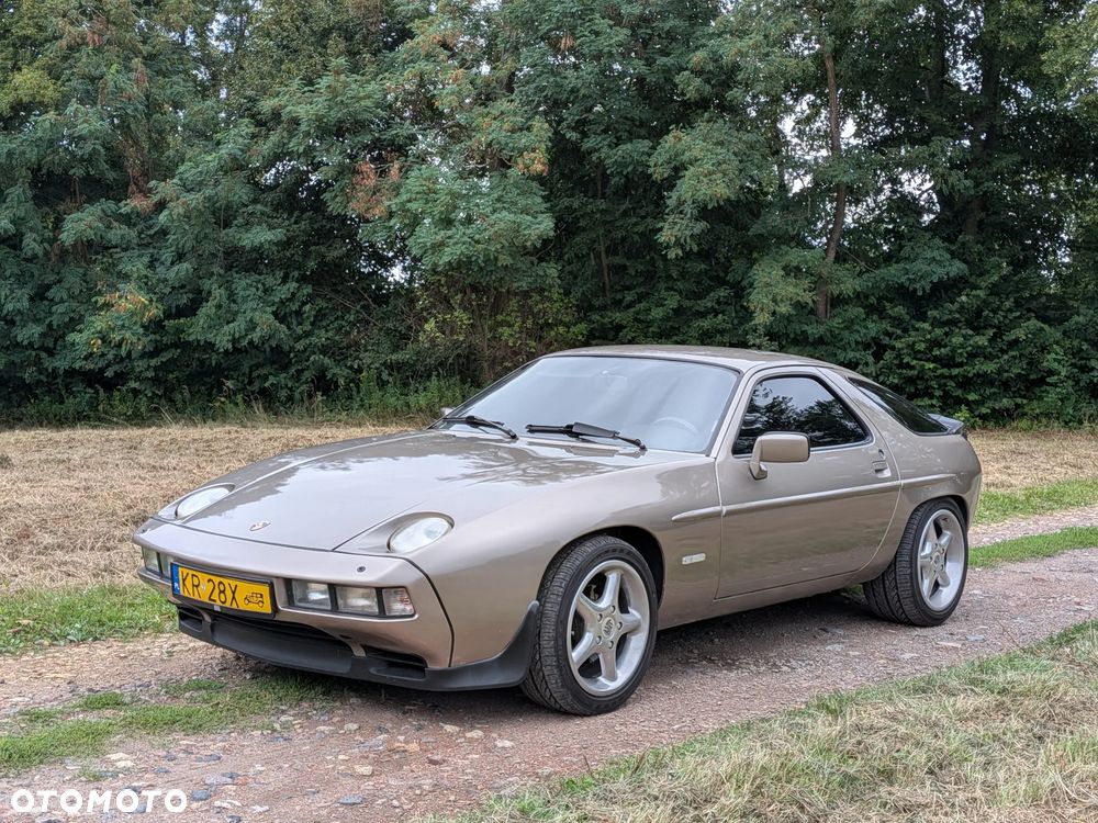 Porsche 928 - 3