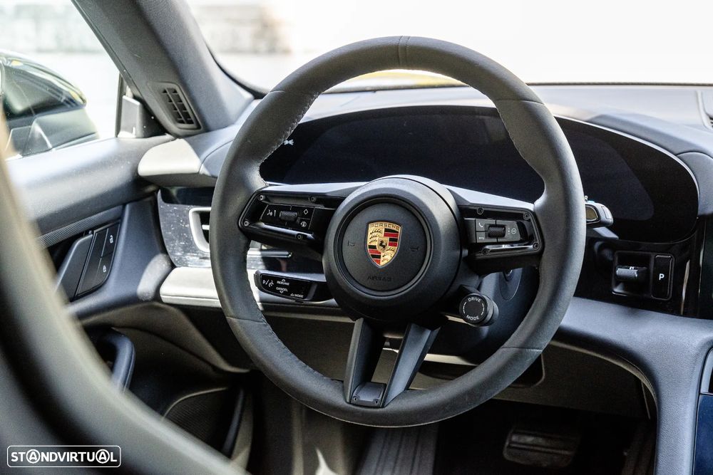 Porsche Taycan Standard - 14
