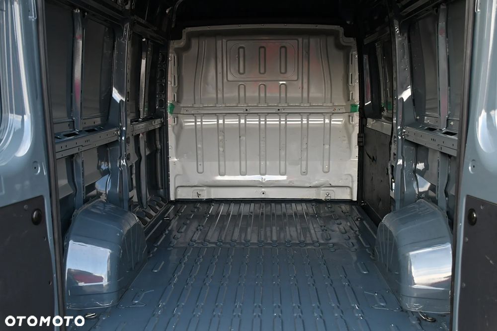 Opel Movano - 12