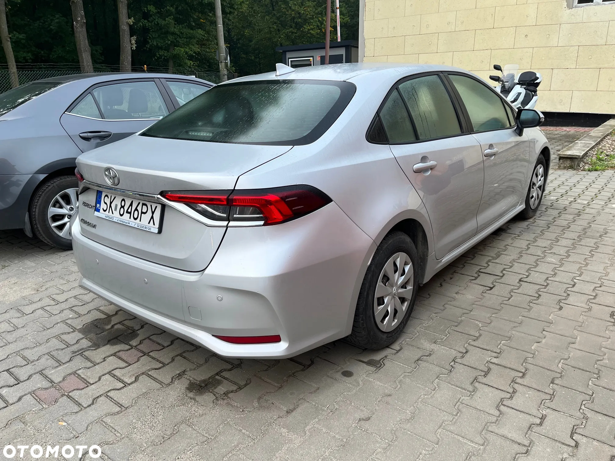 Toyota Corolla - 4