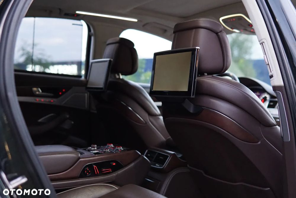 Audi A8 - 28