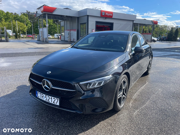 Mercedes-Benz Klasa A 180 d 8G-DCT AMG Line
