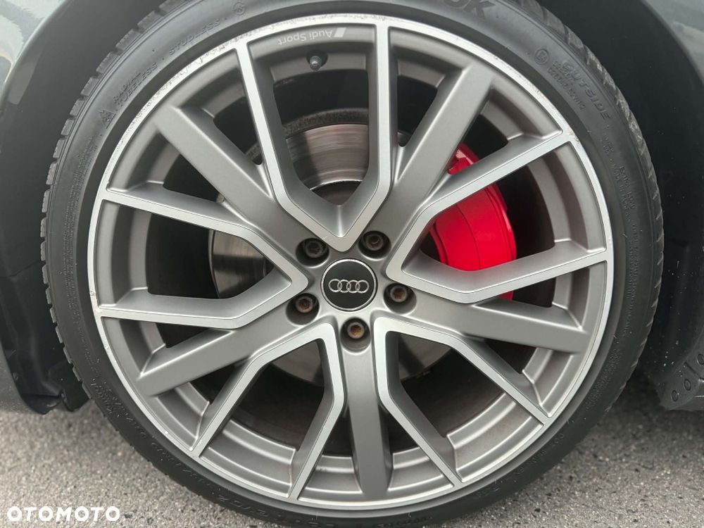 Audi A4 Limousine - 4