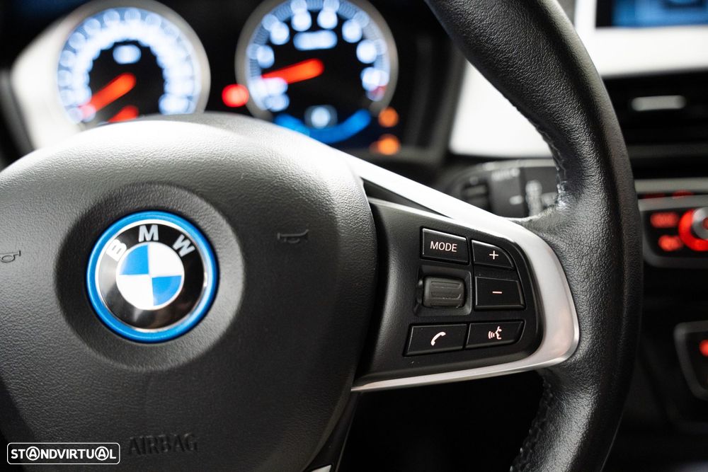 BMW X1 25 e xDrive Corporate Edition - 24
