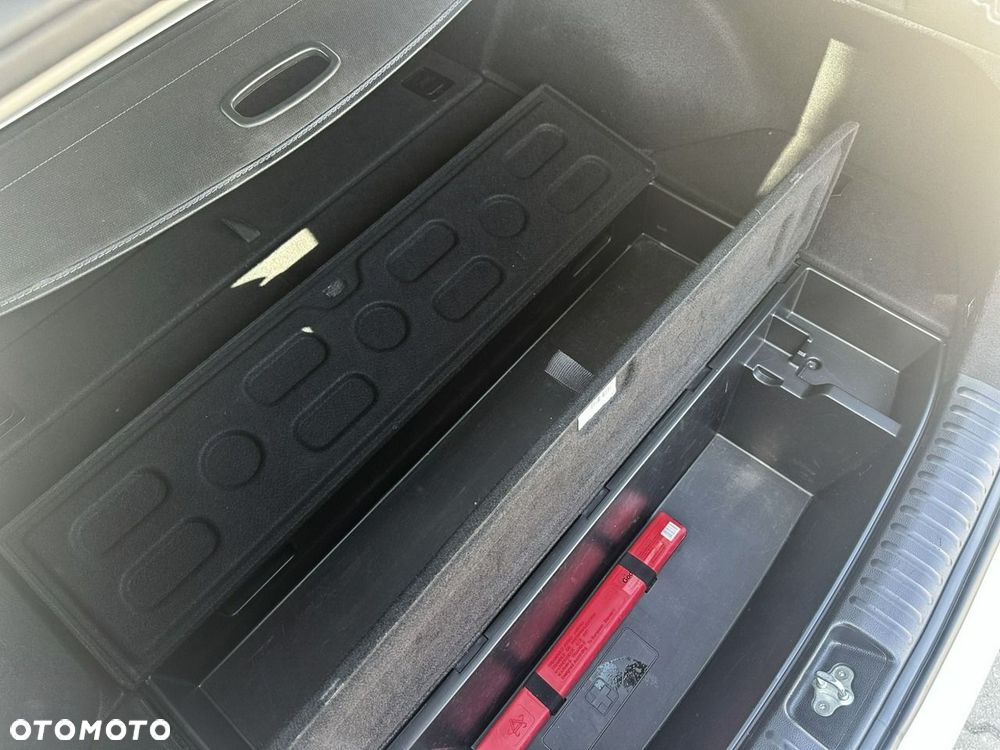 Kia Ceed - 12