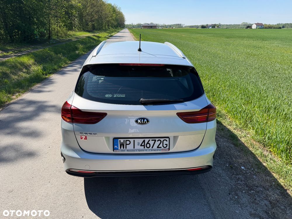 Kia Ceed - 4